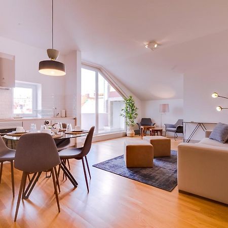 Poiais By Lisbon Inside Out Apartment Luaran gambar