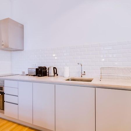 Poiais By Lisbon Inside Out Apartment Luaran gambar