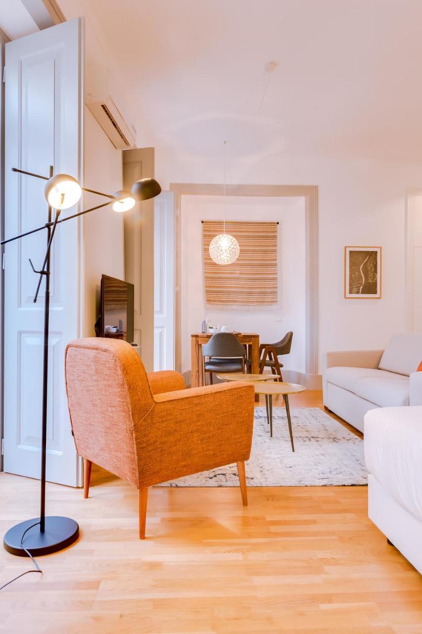 Poiais By Lisbon Inside Out Apartment Luaran gambar
