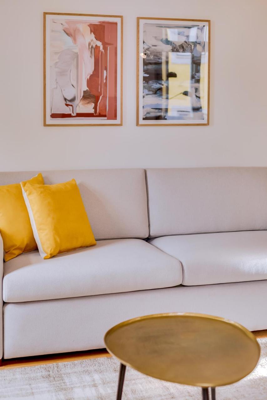 Poiais By Lisbon Inside Out Apartment Luaran gambar