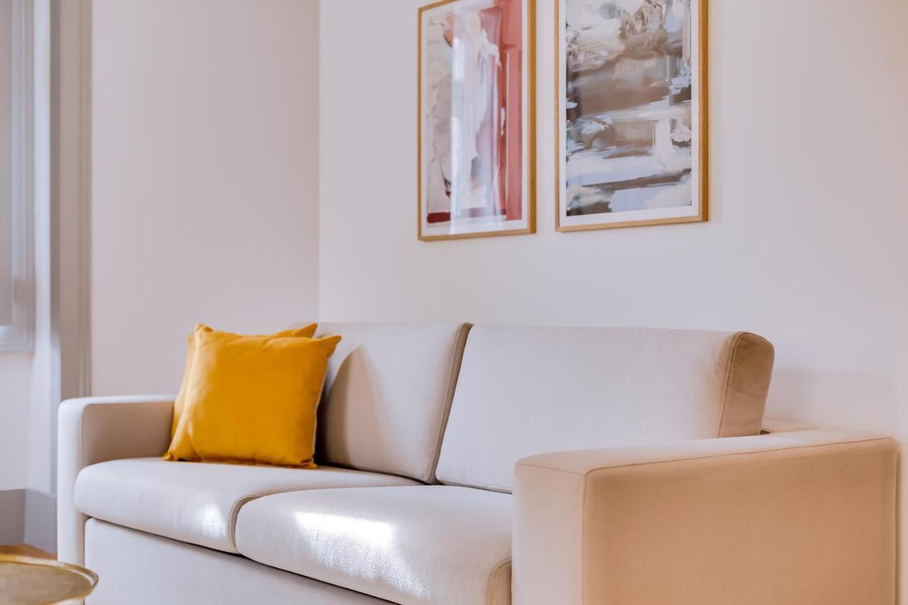 Poiais By Lisbon Inside Out Apartment Luaran gambar