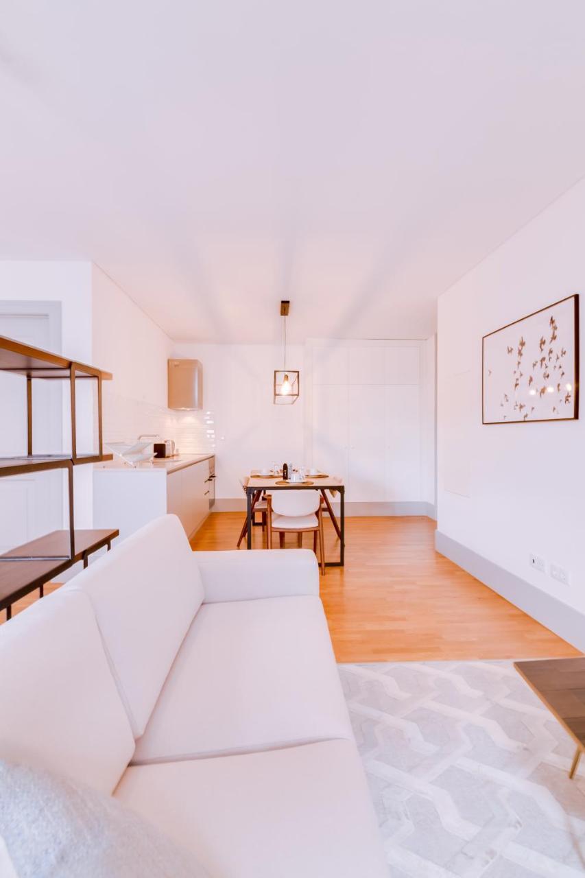 Poiais By Lisbon Inside Out Apartment Luaran gambar
