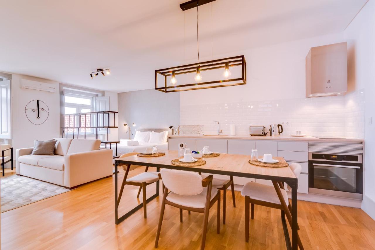 Poiais By Lisbon Inside Out Apartment Luaran gambar