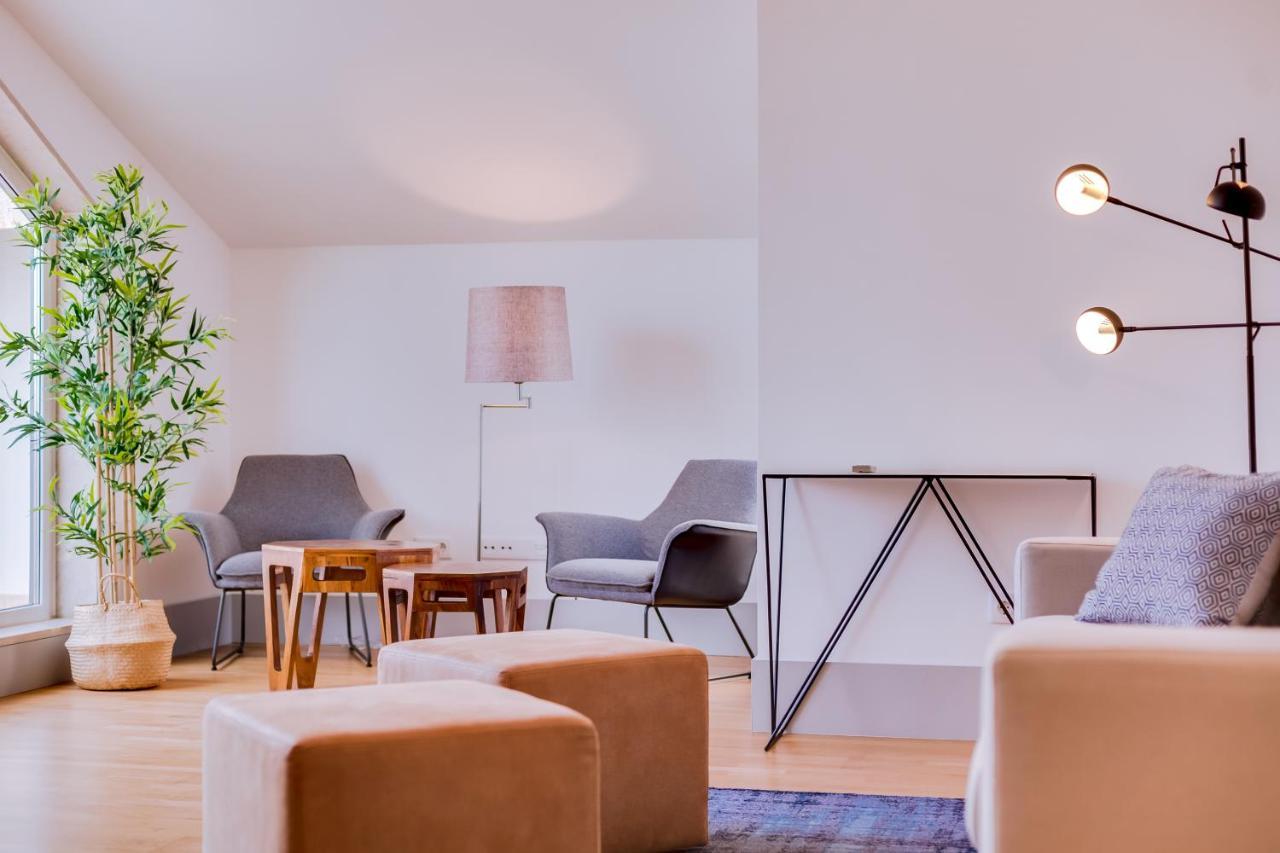 Poiais By Lisbon Inside Out Apartment Luaran gambar