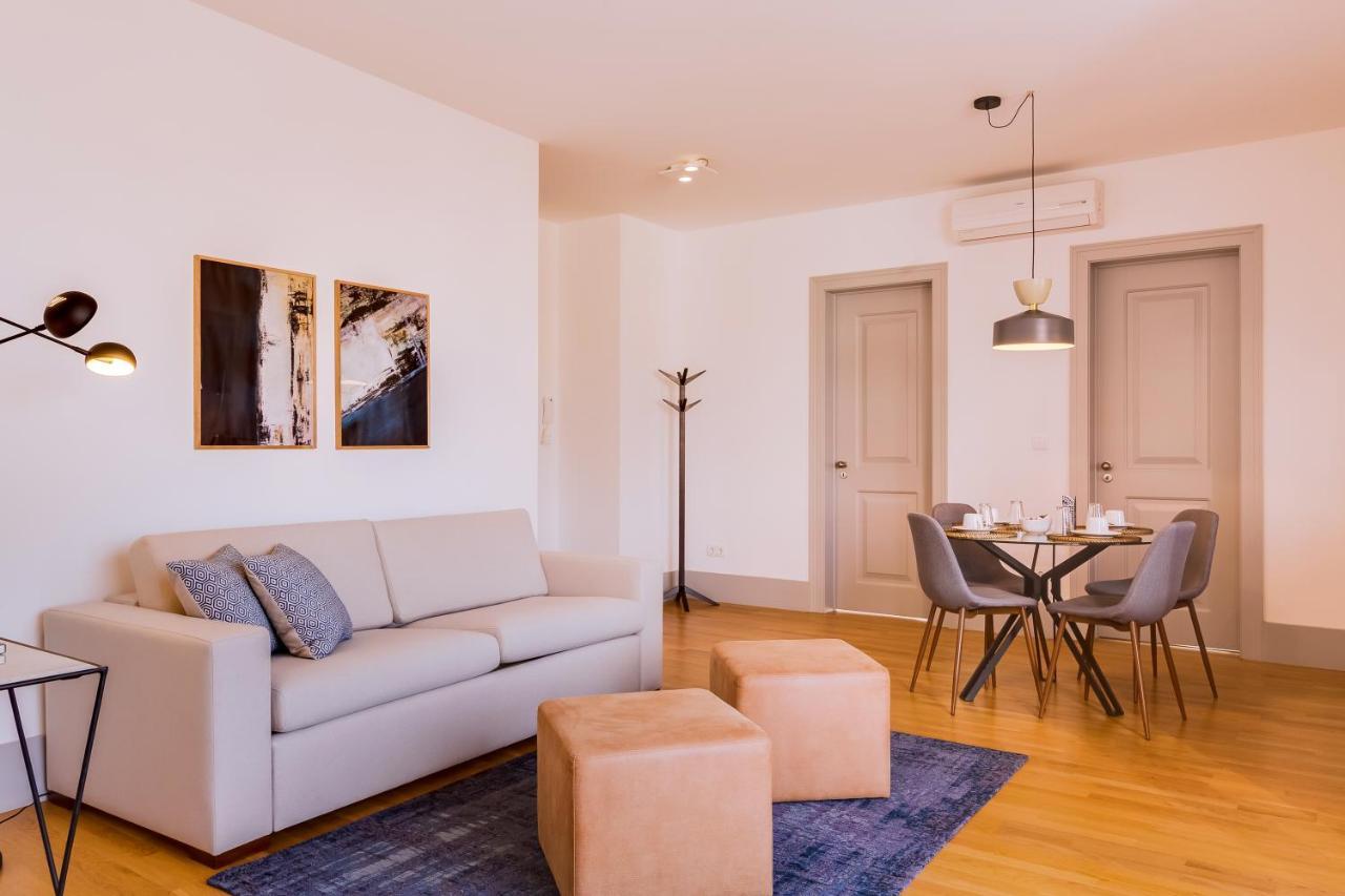 Poiais By Lisbon Inside Out Apartment Luaran gambar