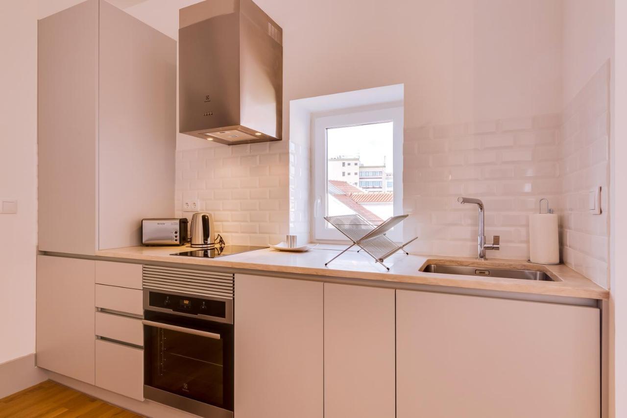 Poiais By Lisbon Inside Out Apartment Luaran gambar