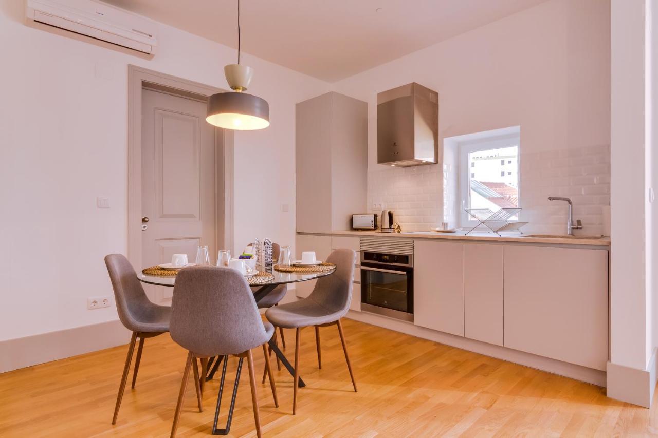 Poiais By Lisbon Inside Out Apartment Luaran gambar