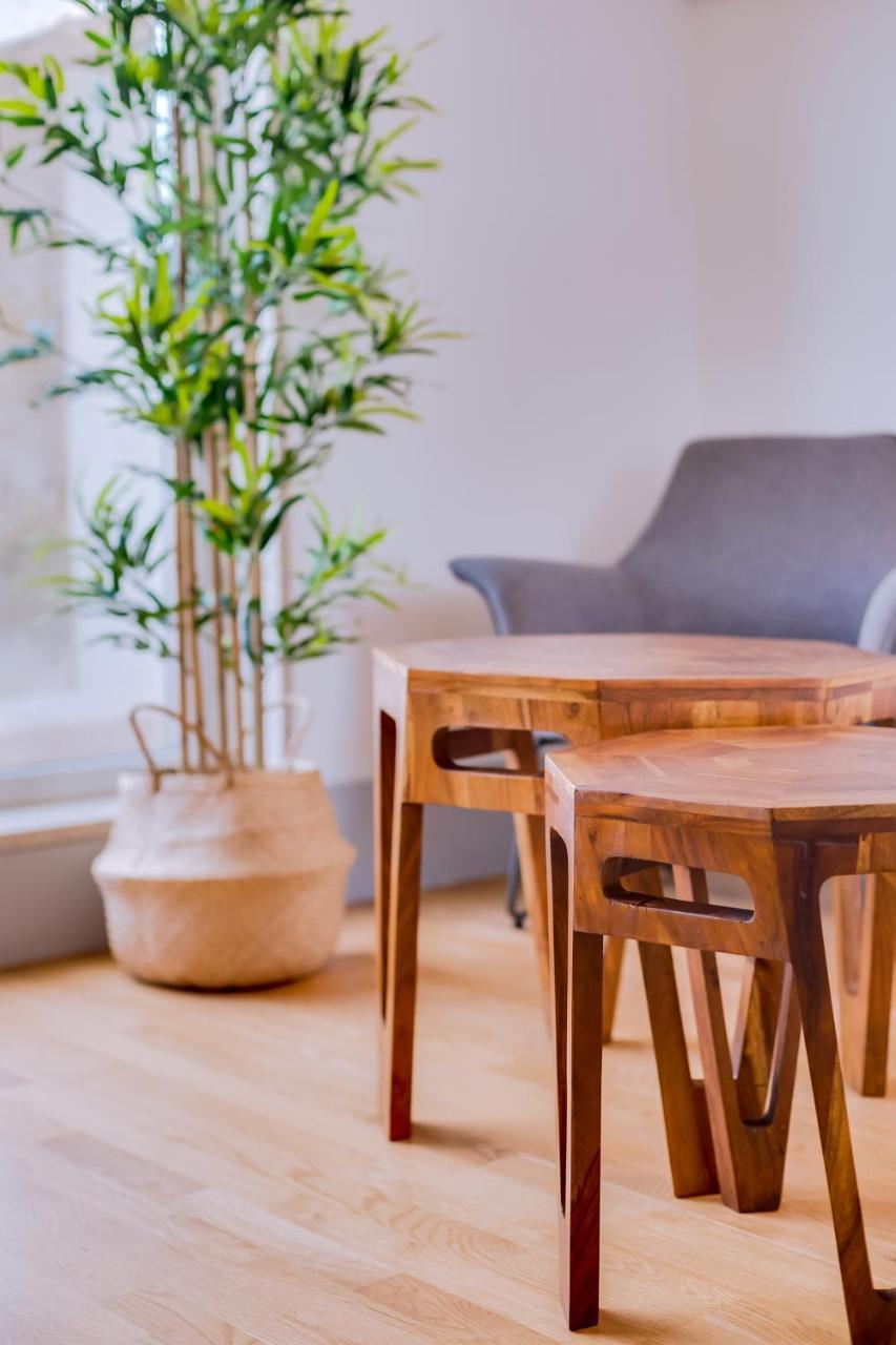Poiais By Lisbon Inside Out Apartment Luaran gambar