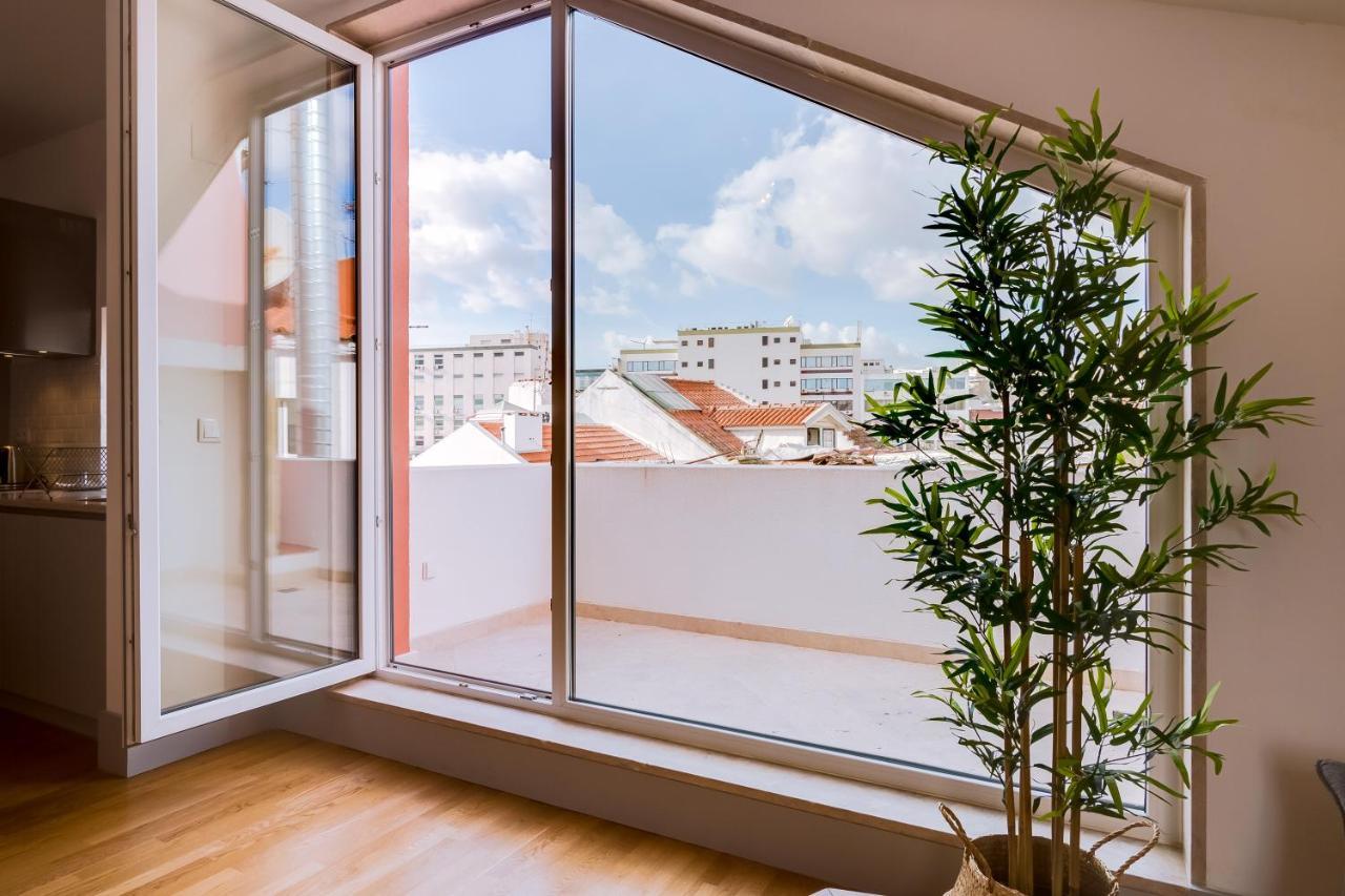 Poiais By Lisbon Inside Out Apartment Luaran gambar