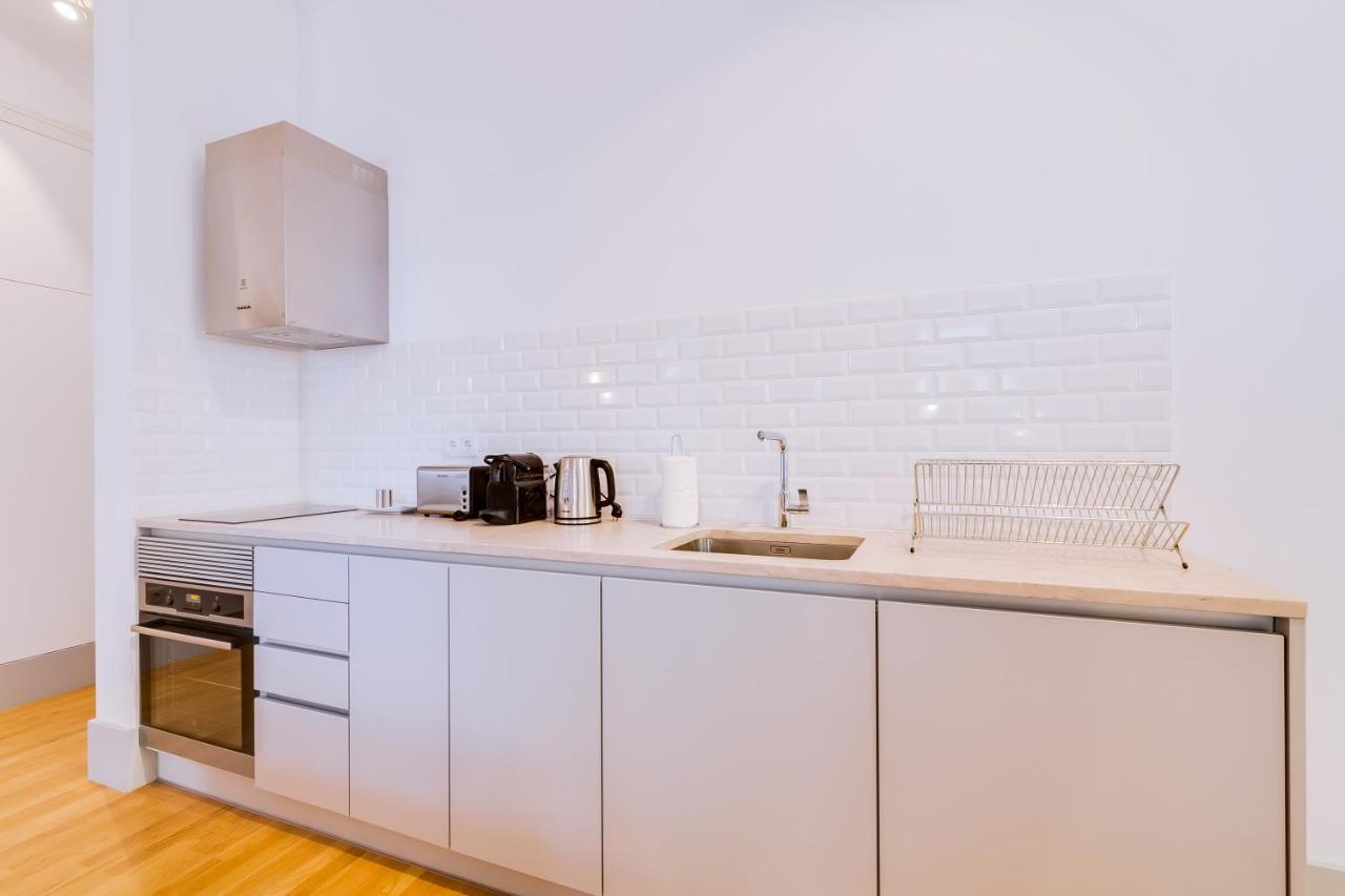 Poiais By Lisbon Inside Out Apartment Luaran gambar